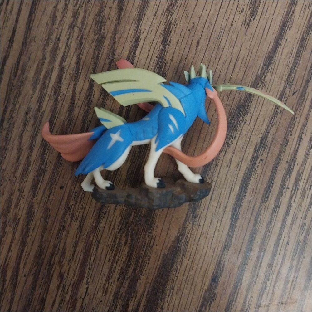 Pokemon Mini Figure Zacian Crown Zenith